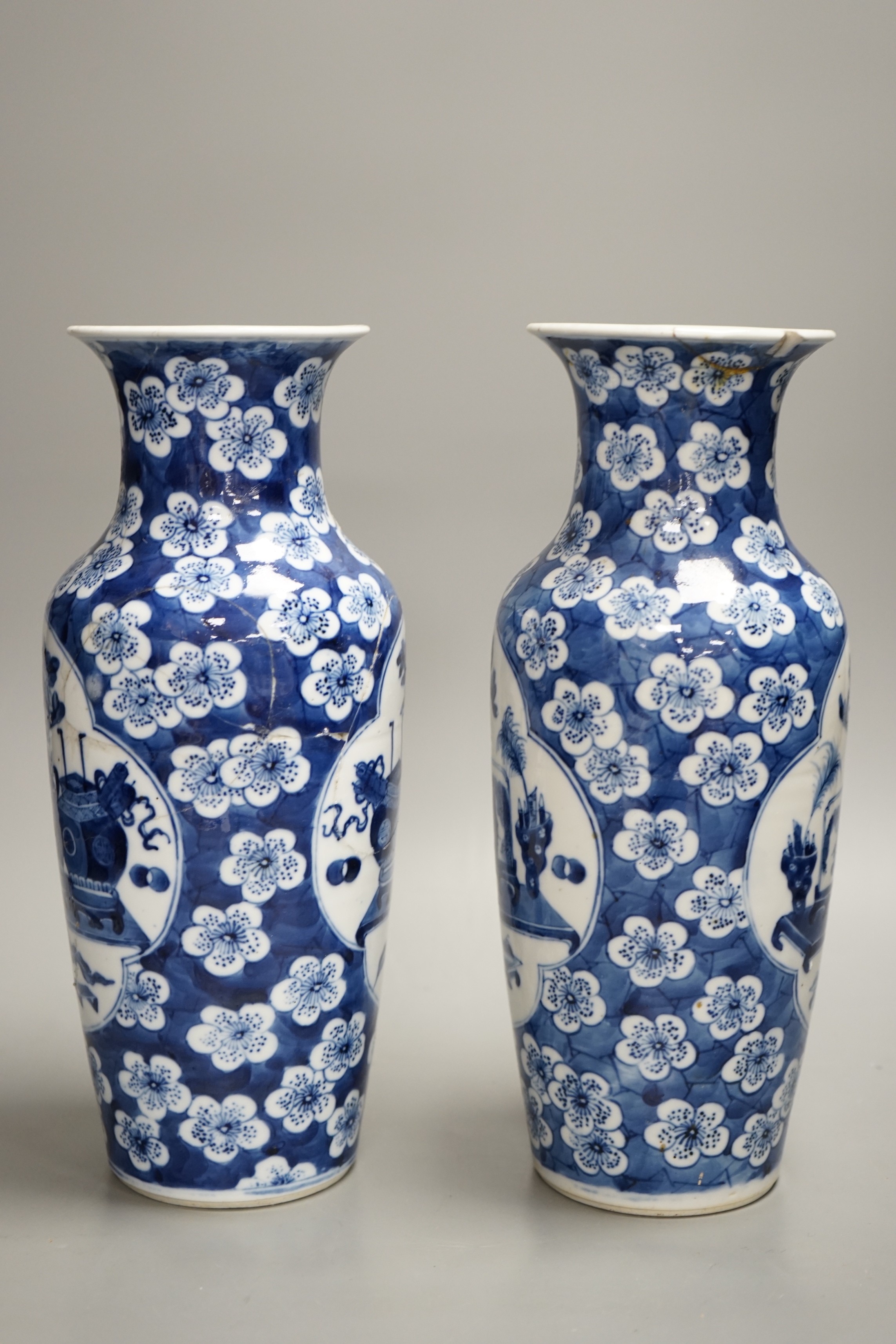 A pair of Chinese blue and white vases, c.1900, 30cm